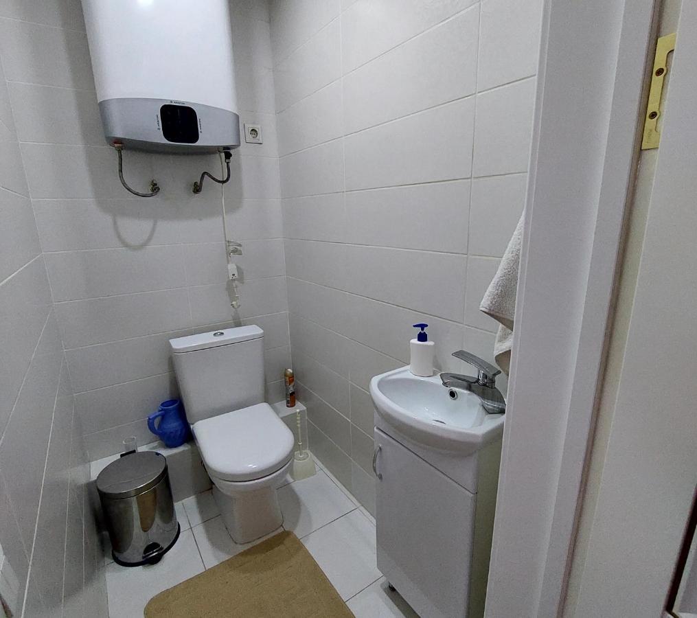 Elite Apartment In Street Mederova 50 Biszkek Zewnętrze zdjęcie
